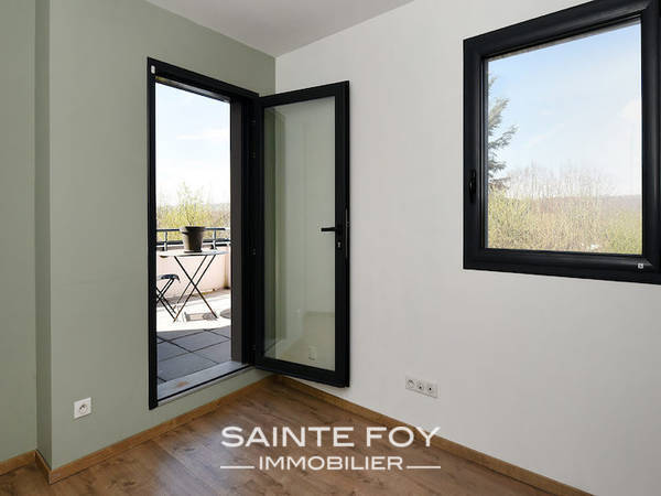 12135 image9 - Sainte Foy Immobilier - Ce sont des agences immobilières dans l'Ouest Lyonnais spécialisées dans la location de maison ou d'appartement et la vente de propriété de prestige.