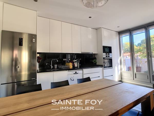 118299 image3 - Sainte Foy Immobilier - Ce sont des agences immobilières dans l'Ouest Lyonnais spécialisées dans la location de maison ou d'appartement et la vente de propriété de prestige.