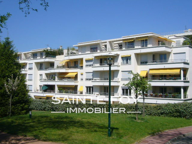 118374 image1 - Sainte Foy Immobilier - Ce sont des agences immobilières dans l'Ouest Lyonnais spécialisées dans la location de maison ou d'appartement et la vente de propriété de prestige.