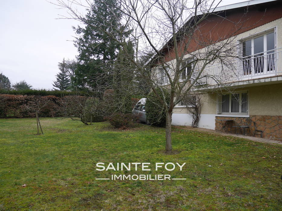 118494 image1 - Sainte Foy Immobilier - Ce sont des agences immobilières dans l'Ouest Lyonnais spécialisées dans la location de maison ou d'appartement et la vente de propriété de prestige.
