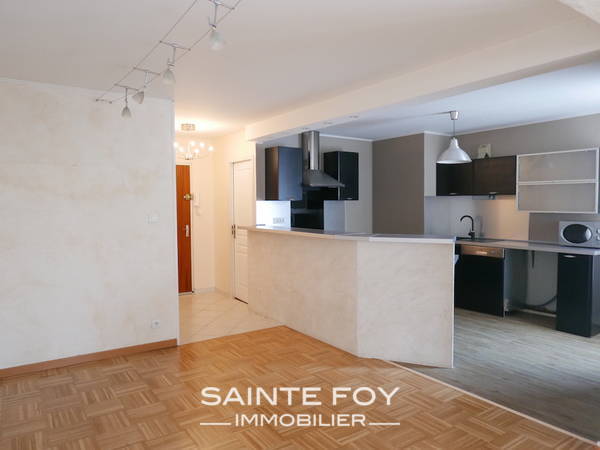 1761405 image4 - Sainte Foy Immobilier - Ce sont des agences immobilières dans l'Ouest Lyonnais spécialisées dans la location de maison ou d'appartement et la vente de propriété de prestige.