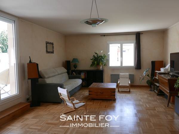 1761405 image6 - Sainte Foy Immobilier - Ce sont des agences immobilières dans l'Ouest Lyonnais spécialisées dans la location de maison ou d'appartement et la vente de propriété de prestige.