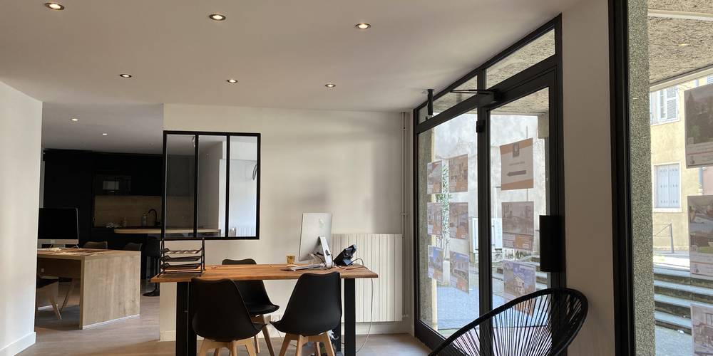 Img 4865 - Sainte Foy Immobilier - Ce sont des agences immobilières dans l'Ouest Lyonnais spécialisées dans la location de maison ou d'appartement et la vente de propriété de prestige.