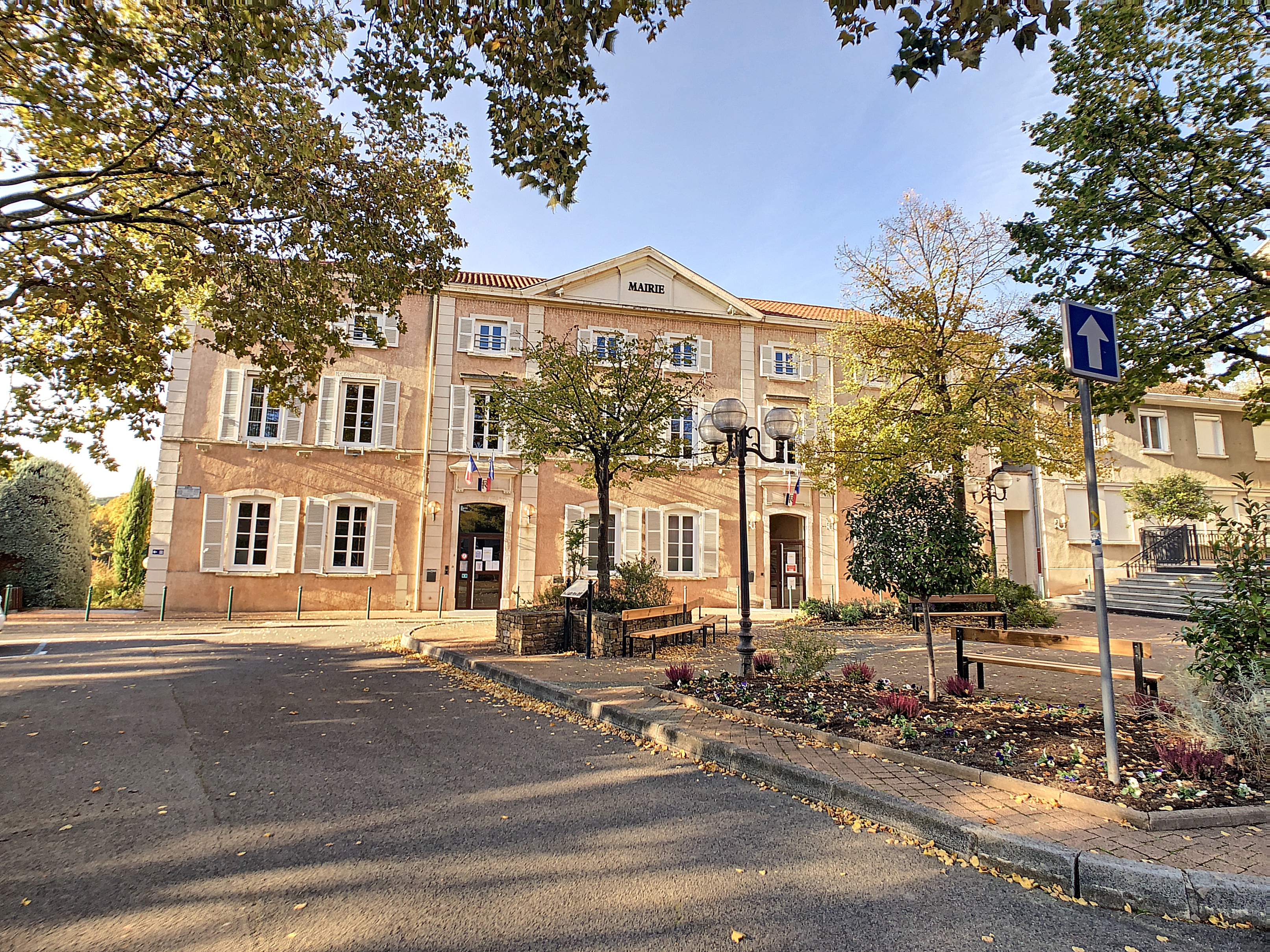 Mairie Charbonnières les Bains